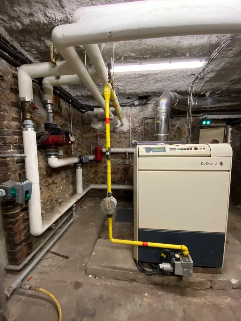 Installation chaufferie et tuyauterie à Paris, Île-de-France